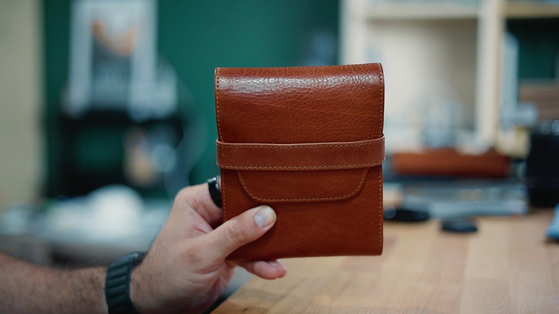 A Galen Leather TwinFlip pen case, closed